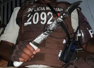 Faca e maconha são apreendidos em portais de abordagem do Carnaval