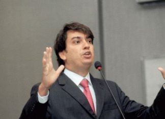 Pedro Tavares sugere que governo instale hospital de campanha no Sul da Bahia