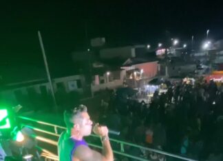 PRA CASAR E ANDRÉ E MAURO AGITAM GRANDE PÚBLICO EM PORTO DE SAUÍPE