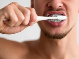 Má saúde bucal aumenta risco de AVC e males cardiovasculares, aponta estudo