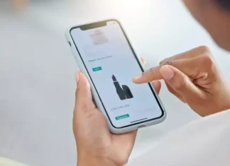 Decisão de compra já passa pela IA — e o consumidor está confortável com isso