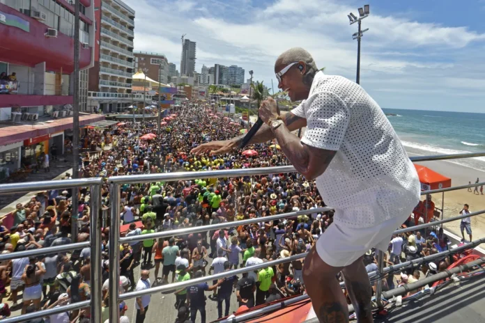 arrastao-atracoes-para-a-quarta-feira-de-cinzas-em0137997600202602171703-ScaleDownProportional