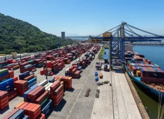 Portos brasileiros movimentaram 1,4 bi de toneladas de cargas em 2025