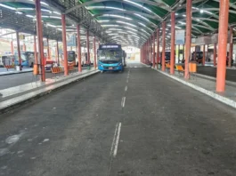 Ônibus é sequestrado após sair do Terminal Central de Feira de Santana