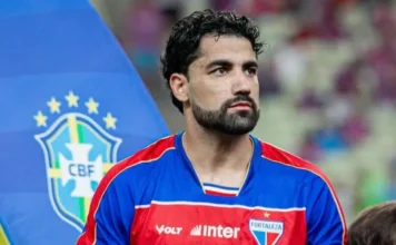 Vitória tenta contratar zagueiro argentino e negocia saída de goleiro