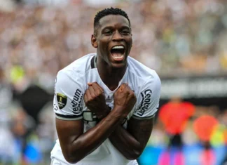 Flamengo prepara oferta de R$ 207 milhões para repatriar atacante que defendeu rival no Brasil