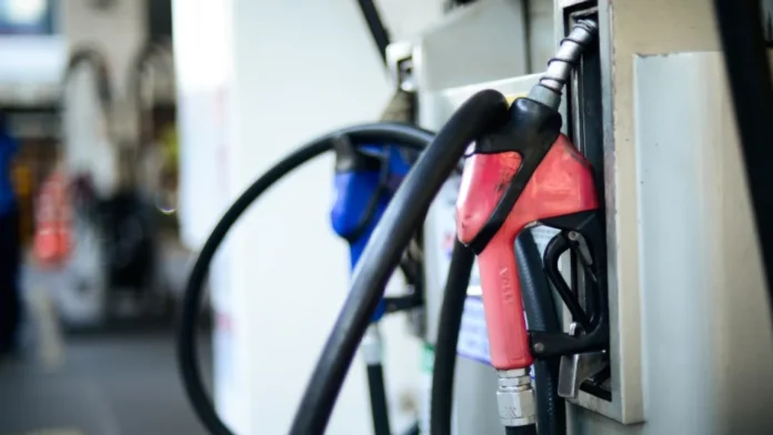 gasolina-diesel-e-gas-de-cozinha-vao-ficar-mais-ca0140747100202610281555-ScaleDownProportional